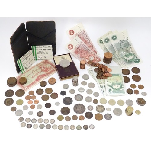 901 - Collector's coins: a quantity of coins and banknotes, to include a Queen Victoria 1889 crown coin, a... 