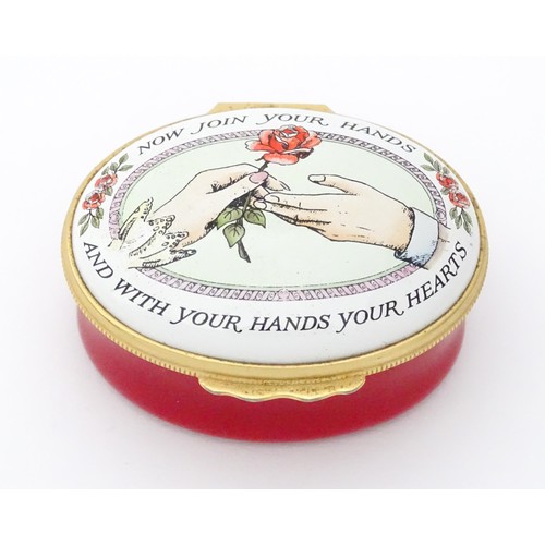 902 - A Halcyon days pictorial enamel box, numbered 75/250 approx 2