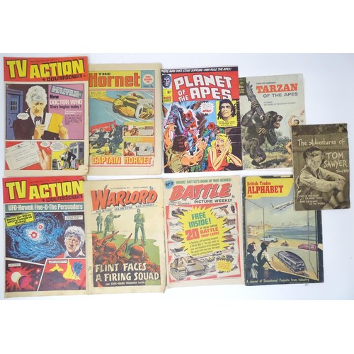 910 - A quantity of assorted mid 20thC magazines etc, to include the British Trades Alphabet 1960, The Hor... 