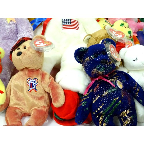 934 - Toys: A quantity of TY Beanie Babies etc. Beanie Babies to include: Valor the Eagle, Bearon the Bear... 