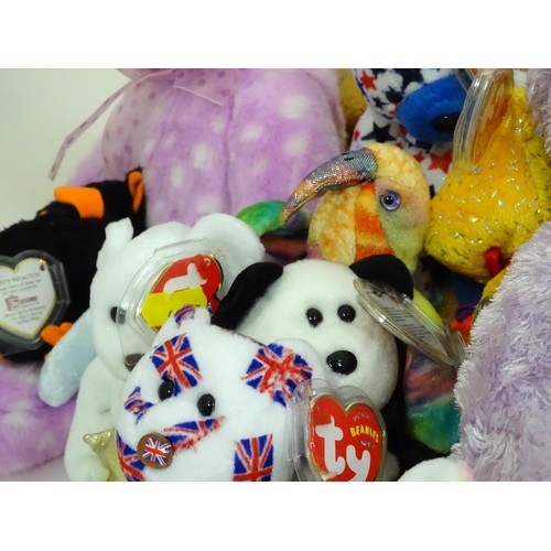 934 - Toys: A quantity of TY Beanie Babies etc. Beanie Babies to include: Valor the Eagle, Bearon the Bear... 