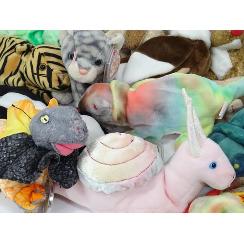 938 - Toys: A quantity of TY Beanie Babies etc. Beanie Babies to include: Slowpoke the Sloth, Scurry the B... 