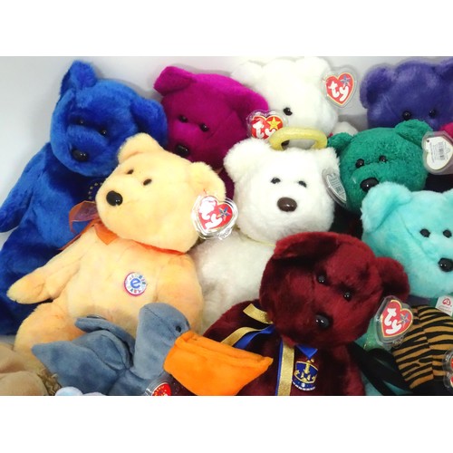 938 - Toys: A quantity of TY Beanie Babies etc. Beanie Babies to include: Slowpoke the Sloth, Scurry the B... 