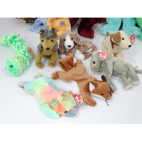 938 - Toys: A quantity of TY Beanie Babies etc. Beanie Babies to include: Slowpoke the Sloth, Scurry the B... 