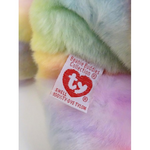 939 - Toys: A quantity of TY Beanie Babies etc. Beanie Babies to include: Halo the Angel Bear, the Peace B... 