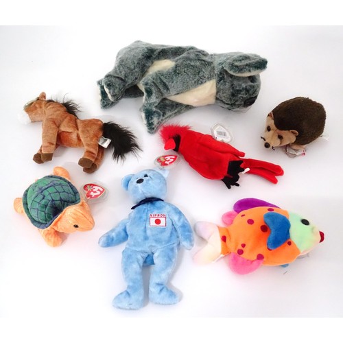 942 - Toys: A quantity of TY Beanie Babies etc. Beanie Babies to include: Slippery the Seal, Jolly the Wal... 