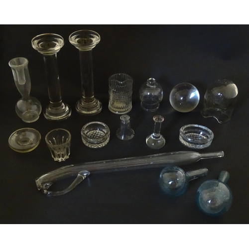 334 - A quantity of assorted scientific / medical glassware and implements, to include vessels, sphere, li... 