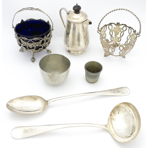 720 - Assorted silver plated items to include ladle, stuffing spoon, sugar bowl, etc. (7)