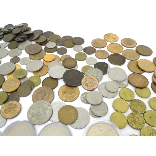 916 - Coins: A quantity of assorted Victorian and later UK and Worldwide coins. Together with assorted fob... 