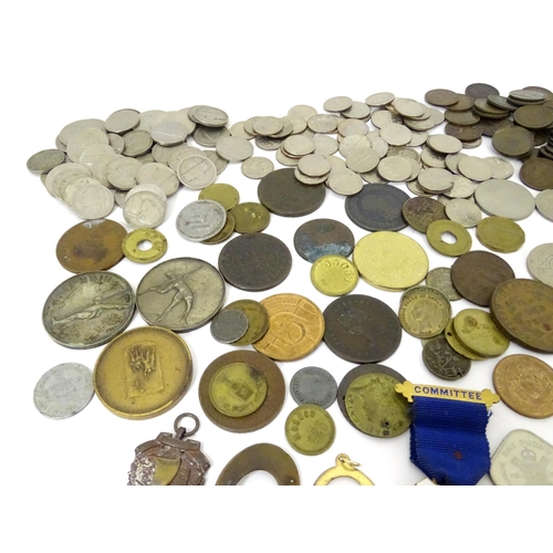 916 - Coins: A quantity of assorted Victorian and later UK and Worldwide coins. Together with assorted fob... 