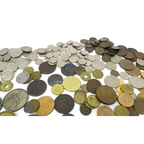 916 - Coins: A quantity of assorted Victorian and later UK and Worldwide coins. Together with assorted fob... 