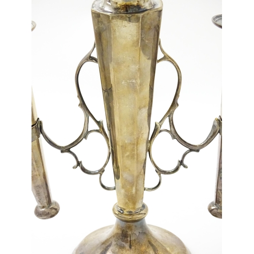 640 - A silver three branch centrepiece epergne hallmarked London 1912, maker Goldsmiths & Silversmiths Co... 