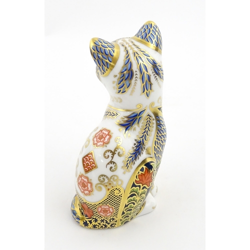 108 - A Royal Crown Derby paperweight modelled as a seated cat, Fireside Cat. Marked under, limited editio... 