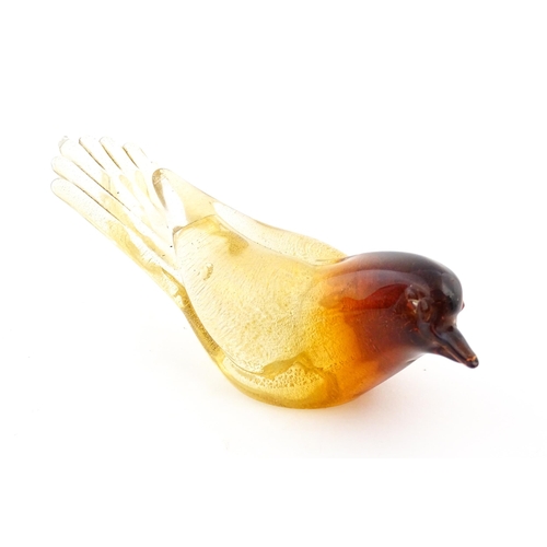 180 - A Murano style glass model of a bird with gold fleck detail. Approx. 5 1/4