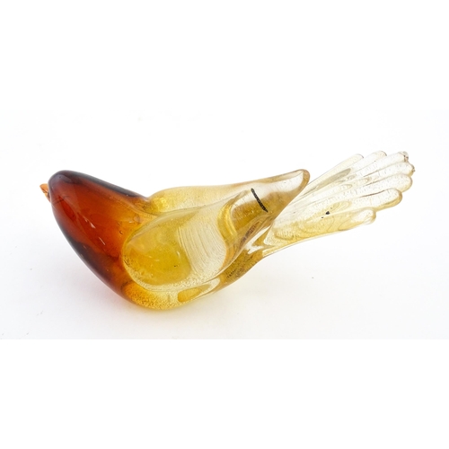 180 - A Murano style glass model of a bird with gold fleck detail. Approx. 5 1/4