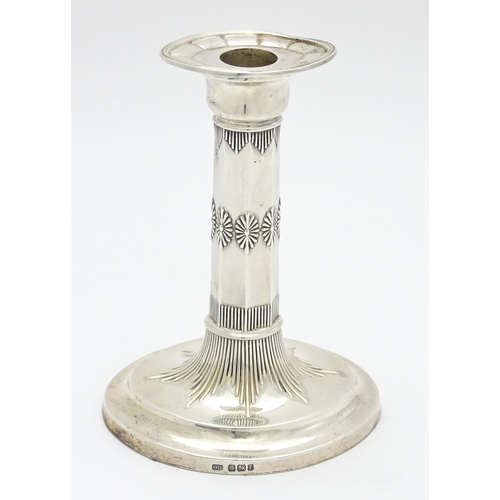 488 - A Victorian silver candlestick of ovoid form, hallmarked Sheffield 1898, maker Harrison Brothers & H... 