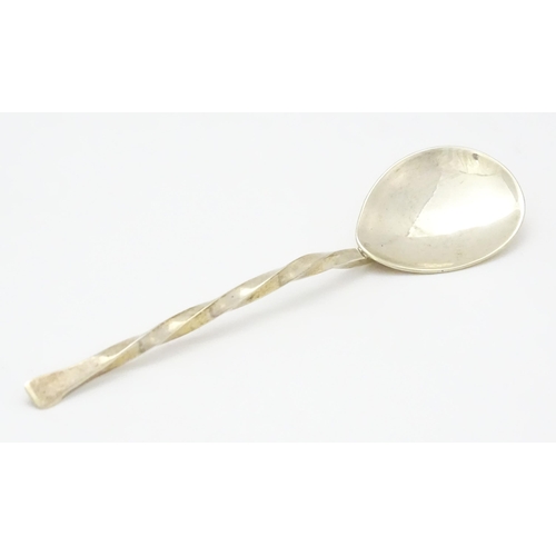 330 - An Elizabeth II  silver preserve spoon hallmarked Sheffield 1995 maker Pruden & Smith (Anton Pruden ... 