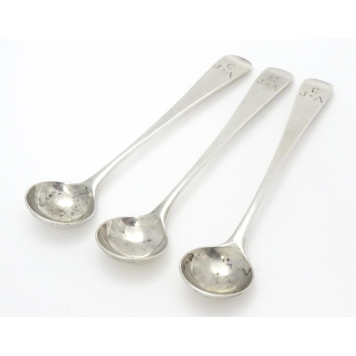 298 - Three silver Old English pattern salt spoons hallmarked London 1815, maker William Bateman. Approx. ... 