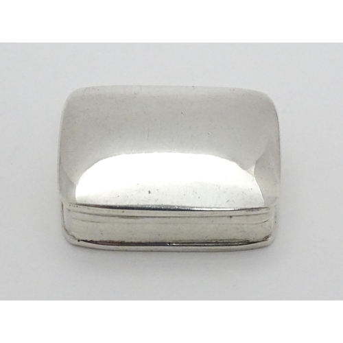 353 - A .925 silver pill box. Approx. 1 1/4