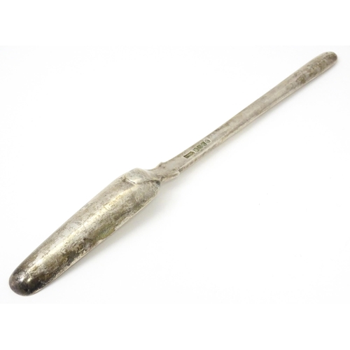 358 - A Scottish silver marrow scoop hallmarked Edinburgh 1830 maker James McKay. Approx 9