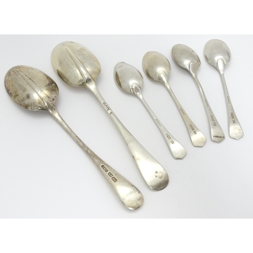 377 - A matched set of four silver teaspoons, three hallmarked Sheffield 1928, and one hallmarked Sheffiel... 