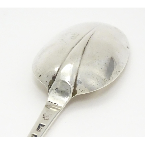 413 - A George I silver Hanoverian pattern spoon hallmarked London 1722, maker Richard Scarlett. Approx. 7... 