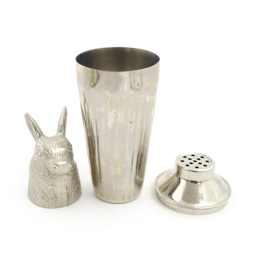 1085 - A late 20th / early 21stC novelty cocktail shaker with hare / rabbit formed lid. Approx. 12