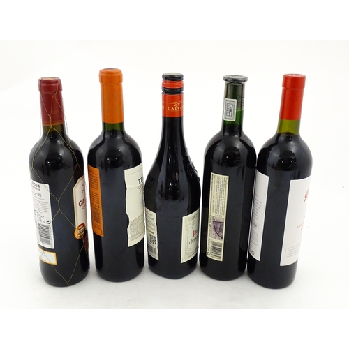 1095 - Five 75cl bottles of red wine, comprising a 2019 Penfolds Max's Shiraz Cabernet, a 2004 Arniston Bay... 