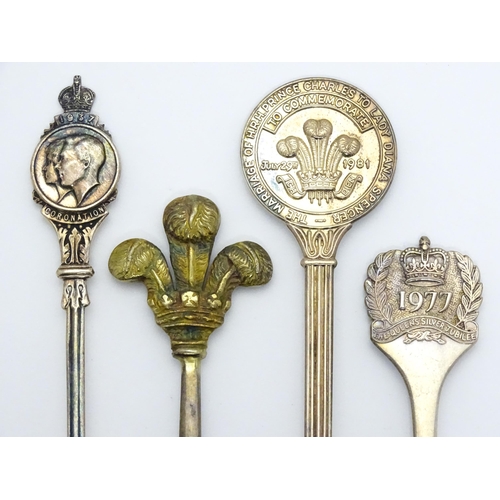 254 - 4 Various souvenir / commemorative spoons to include one with gilt fleur de ley decoration to handle... 