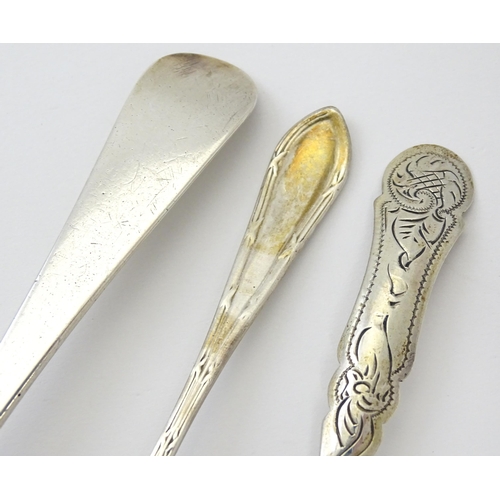 278 - A silver tablespoon hallmarked London 1805, maker Thomas Dicks. Together with two sugar shovels / sp... 