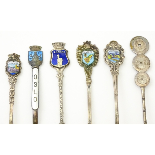 411 - Five Continental silver souvenir spoons to include examples for to include examples from Oslo, Tossa... 