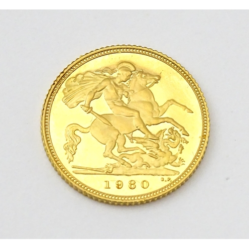 828 - Coin : A Elizabeth II 1980 gold proof half sovereign. With original box. (3.99g)