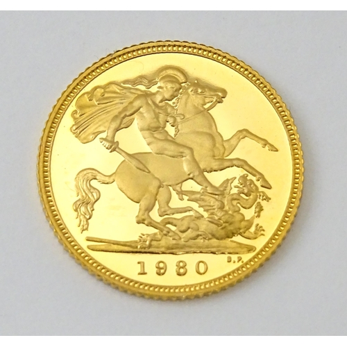 829 - Coin : A Elizabeth II 1980 gold proof half sovereign. With original box. (3.99g)