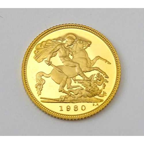 829 - Coin : A Elizabeth II 1980 gold proof half sovereign. With original box. (3.99g)