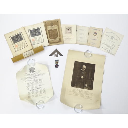 1098 - Masonic / Freemasonry Interest: A quantity of 20thC Masonic items to include a silver collar jewel e... 