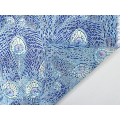 1259 - Vintage fashion / clothing: A Liberty of London wool peacock scarf in blue. Approx. 49