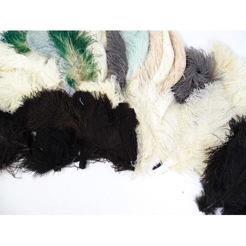 1264 - A quantity of assorted ostrich feathers, examples to include black, white, green, blue pale blue, pa... 