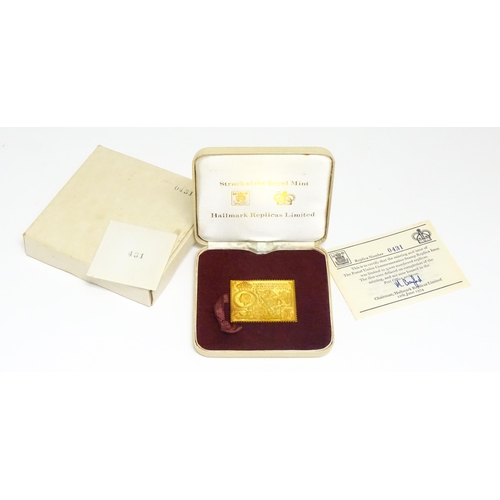 833 - Universal Postal Union 1874-1974: A 22ct gold Postal Union commemorative stamp replica. Replica numb... 