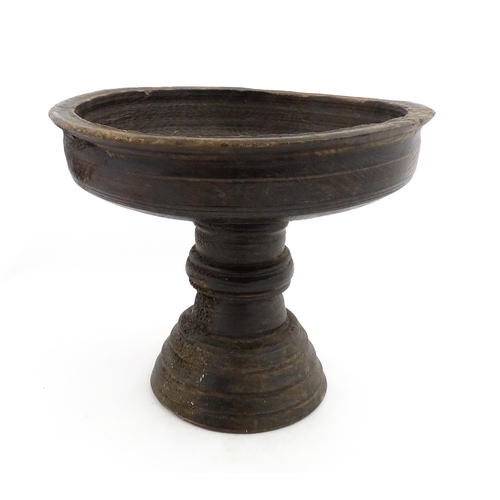 1237 - A large turned wooden pedestal bowl with knop and banded detail. Approx. 13