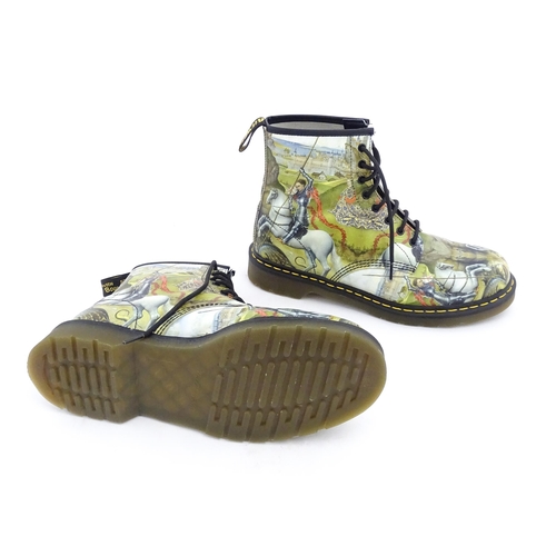 1257 - Vintage fashion / clothing: A pair of Dr Martens 1460 boots, Tate Collection depicting Saint George ... 