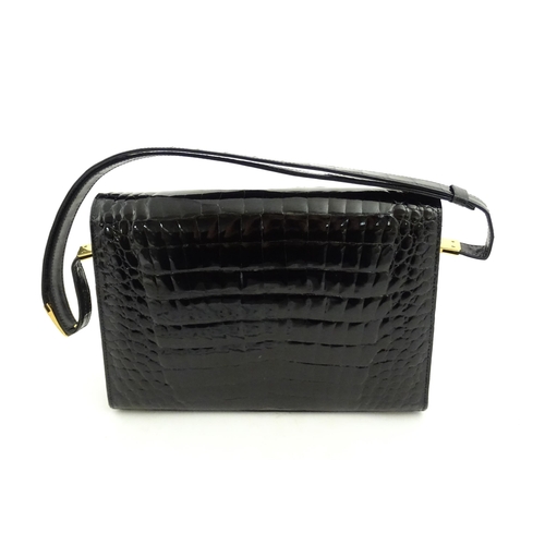 1260 - Vintage fashion / clothing: Two vintage black handbags, the largest approx. 10 1/2 x 8