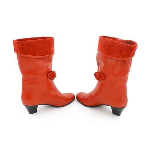 1261 - Vintage fashion / clothing: A pair of early 1990's Rombah Wallace red leather and suede boots. UK si... 