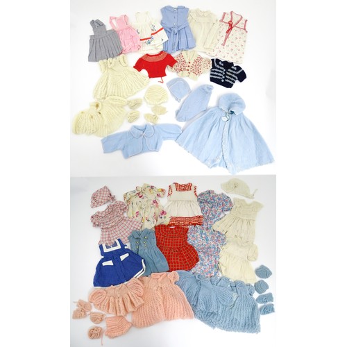 1287 - A large quantity of dolls clothing to include knitted cardigans, dresses, summer dresses, bonnets, e... 