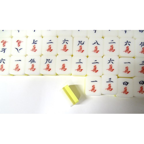 1290 - Toy: 20thC mahjong tiles and counters. The box marked Product of Mock Kee Plastic Industries, No. 17... 