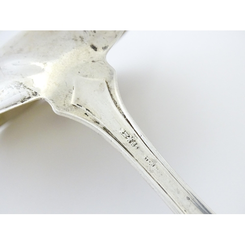 411 - An American sterling silver ladle.  Maker  R Wallace & Sons Mfg. Co. Wallingford Connecticut. Approx... 