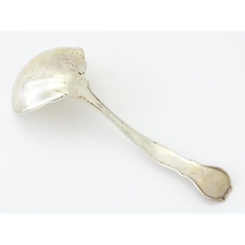411 - An American sterling silver ladle.  Maker  R Wallace & Sons Mfg. Co. Wallingford Connecticut. Approx... 