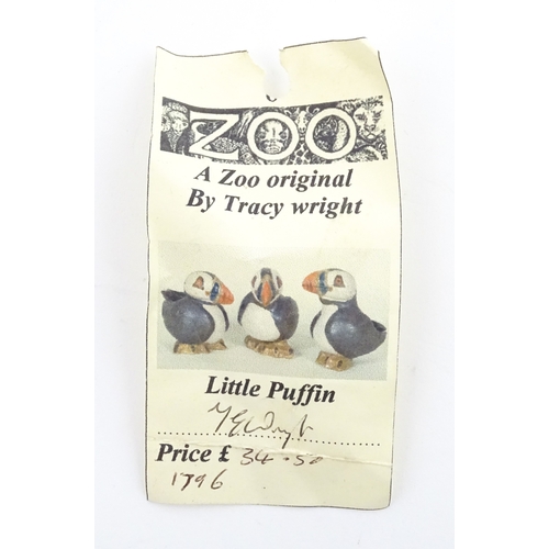 98 - A Zoo Original studio pottery model of a Puffin. Signed under Mini Puffin, no. 58. Approx. 4
