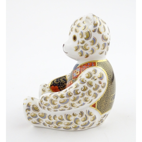 116 - A Royal Crown Derby paperweight modelled as a Regal Goldie Bear. Signed under John Ablitt. Boxed. Ap... 