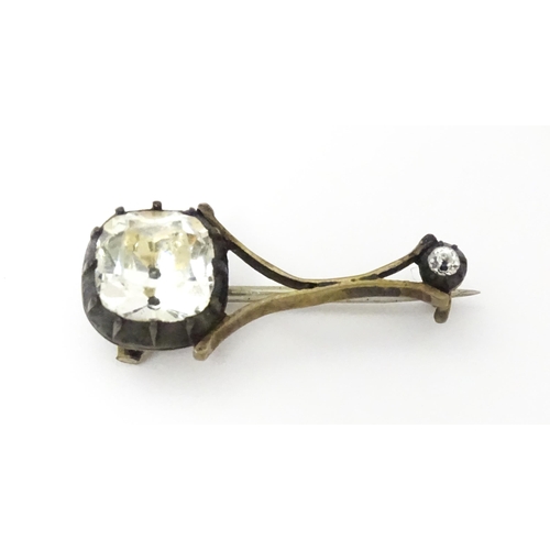 700 - A 19thC commemorative Halley's Comet paste brooch. Approx 7/8