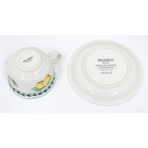 185 - A quantity of Villeroy & Boch tea and dinner wares in the French Garden Valence and French Garden Fl... 